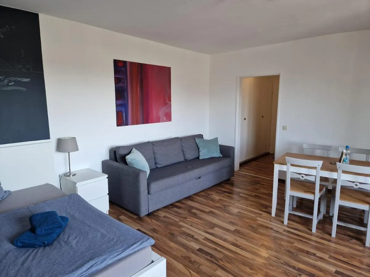 뒤셀도르프 Well Located Flat With Balcony 아파트 0*,  독일