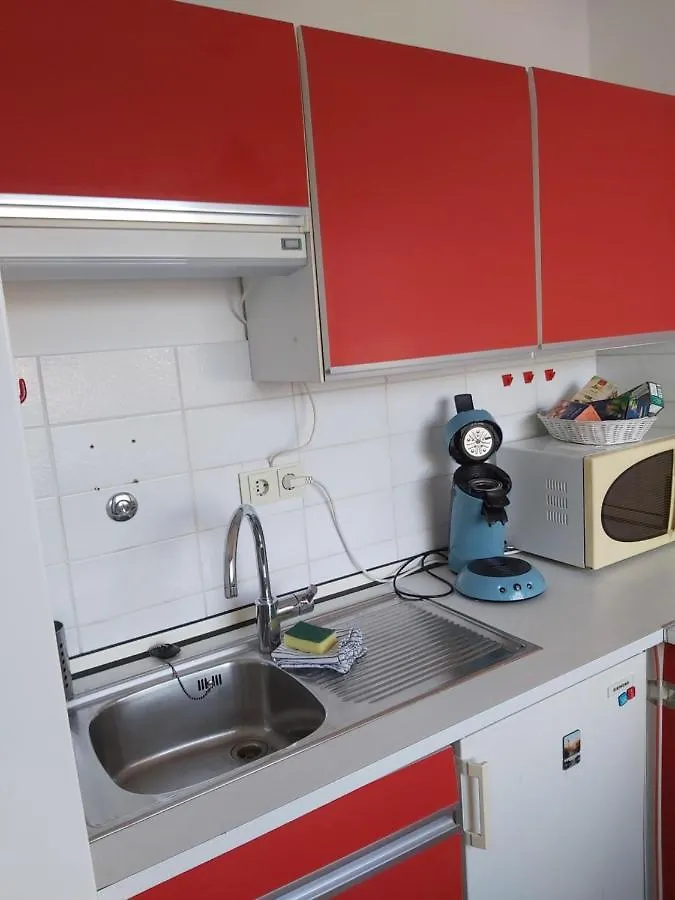 Well Located Flat With Balcony Apartment Dusseldorf